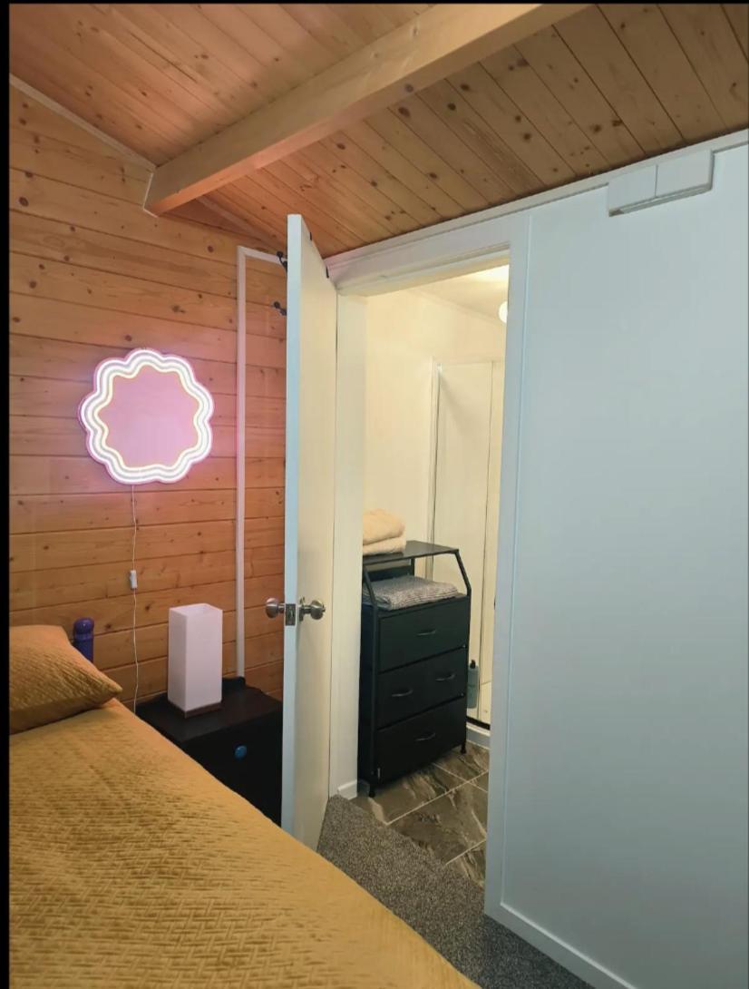 Gorgeous Cabin - Spa Pool! Queenstown Bagian luar foto